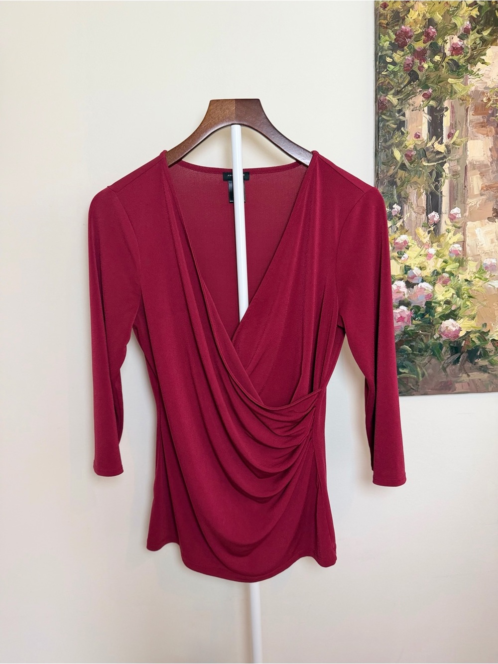 Ann Taylor Burgundy Faux Wrap Surplice V-Neck Top Ruched 3/4 Sleeve Small